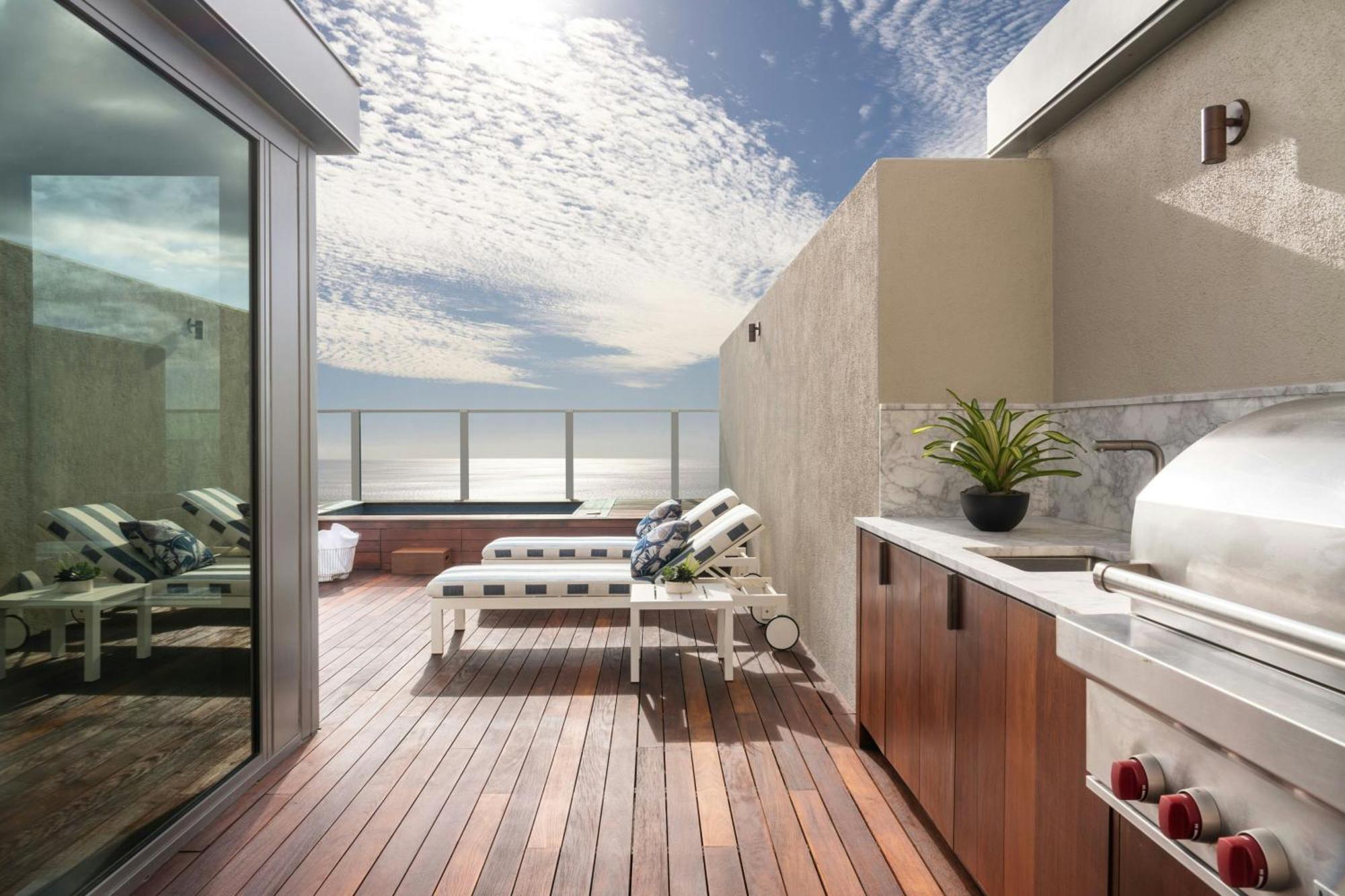 The Ritz-Carlton Residences, Waikiki Beach Hotel Honolulu Exterior photo